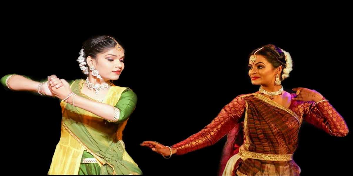 Costume and Makeup Kathak Dress